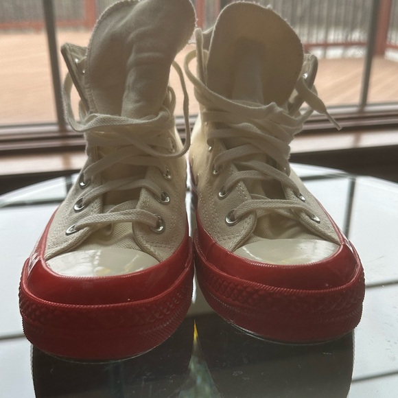 Converse Comme des Garçons Play x White Sneakers with Red soles. - Picture 8 of 11